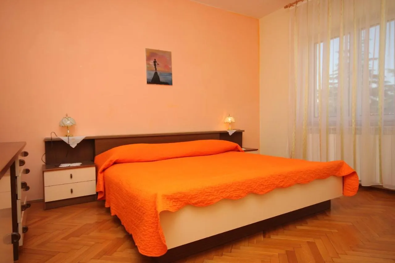 Apartments With A Parking Space Valbandon, Fazana - 7215 Štinjan Croacia